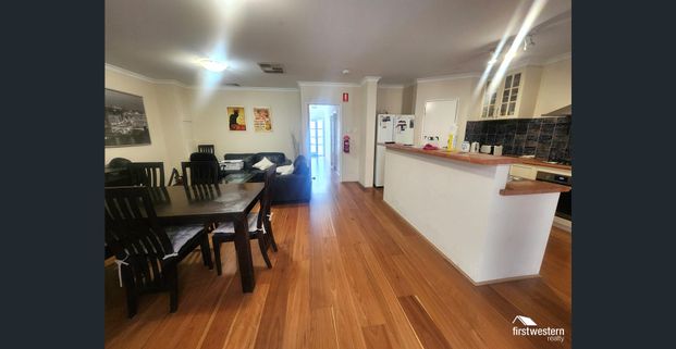 SHARED PROPERTY - IDEAL FOR STUDENTS - Photo 1