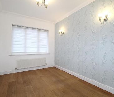 4 bedroom detached house to rent - Photo 2