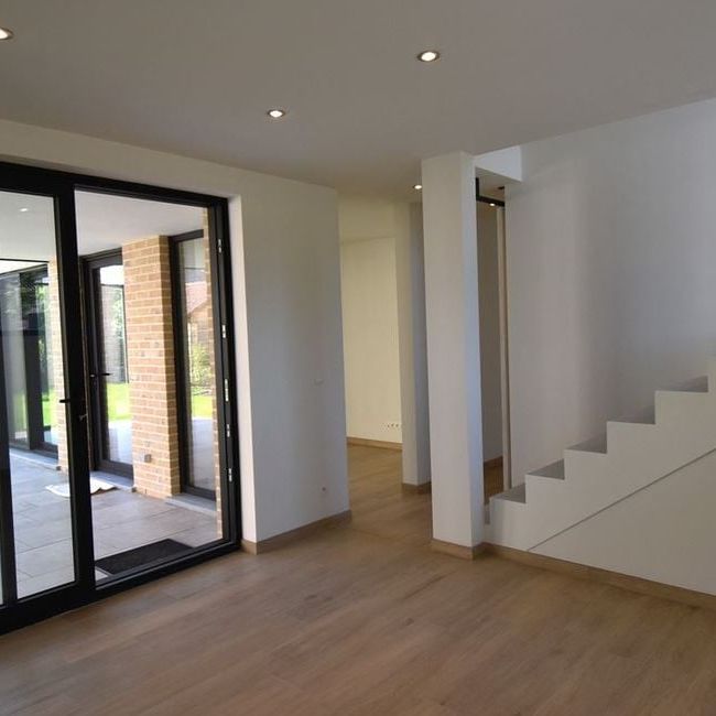 Eengezinswoning te huur in Lanaken voor € 1.550 met 3 slaapkamers - Photo 1