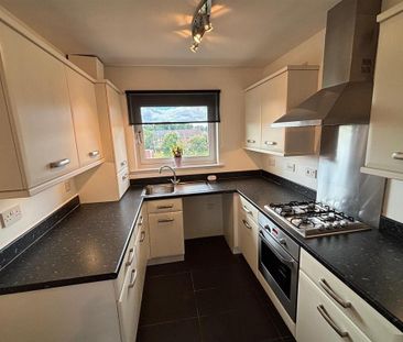 2 bedroom flat to rent - Photo 6