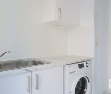 Modern Family Home in Lenah Valley - Photo 6