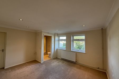 Cornfield Avenue - Photo 3