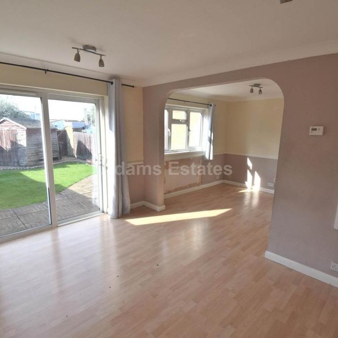3 bedroom terraced house to rent - Photo 1