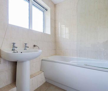 2 bedroom semi-detached house to rent - Photo 1