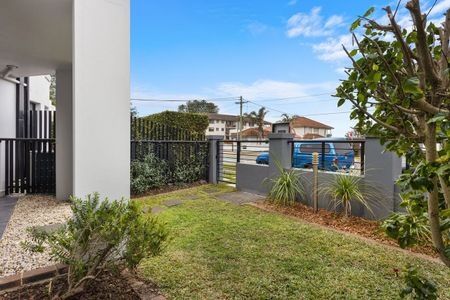 Narrabeen, 3/146 Ocean Street - Photo 2