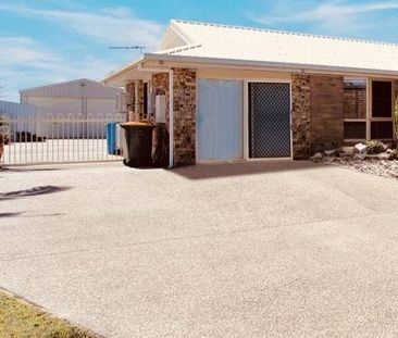 MODERN HOME WITH A LARGE SHED - Photo 4