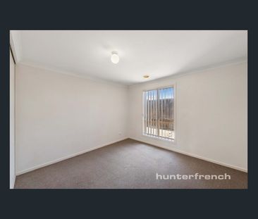 MODERN UNIT IN QUIET CUL DE SAC - Photo 3