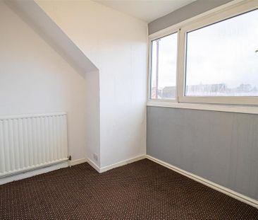 3 bedroom detached house to rent - Photo 5