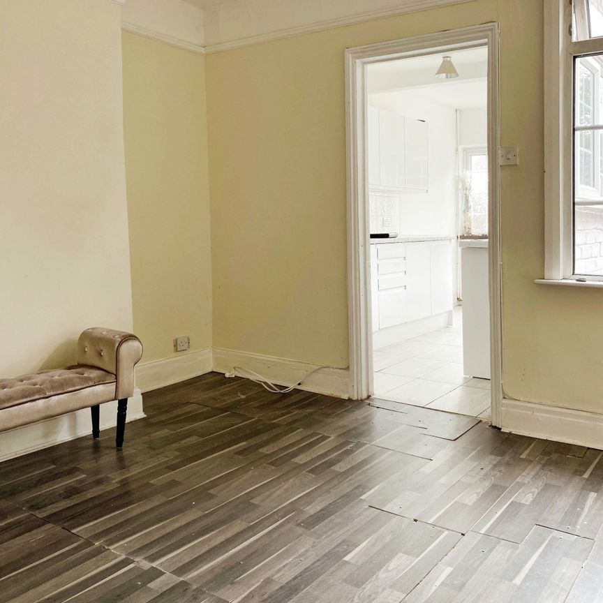 Bishop Road, Essex, Chelmsford - Photo 1