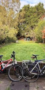 Surbiton, Surrey, KT5 - Photo 3