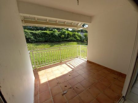 Appartement à louer, 2 pièces - Le Diamant 97223 - Photo 2