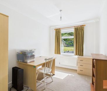 4 bedroom detached house to rent - Photo 3