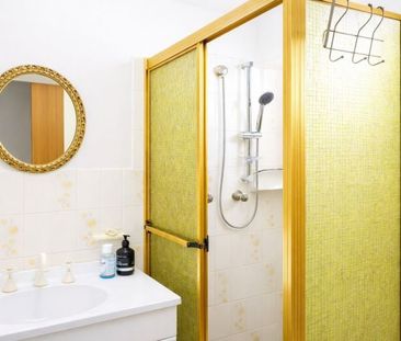 Spacious Family Home in a Prime Hurstville Location - Photo 4