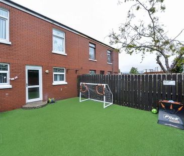 39 Loughlea, Belfast, BT5 4PA - Photo 4