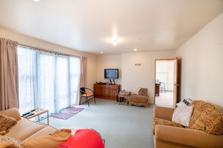 3 Bedroom Charmer in Hokowhitu - Photo 2