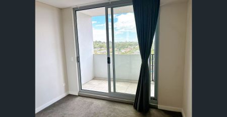 Spacious 2-Bedroom Garden Apartment in a Prime Bankstown Location - Photo 3