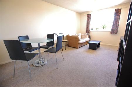 1 bedroom flat to rent - Photo 3