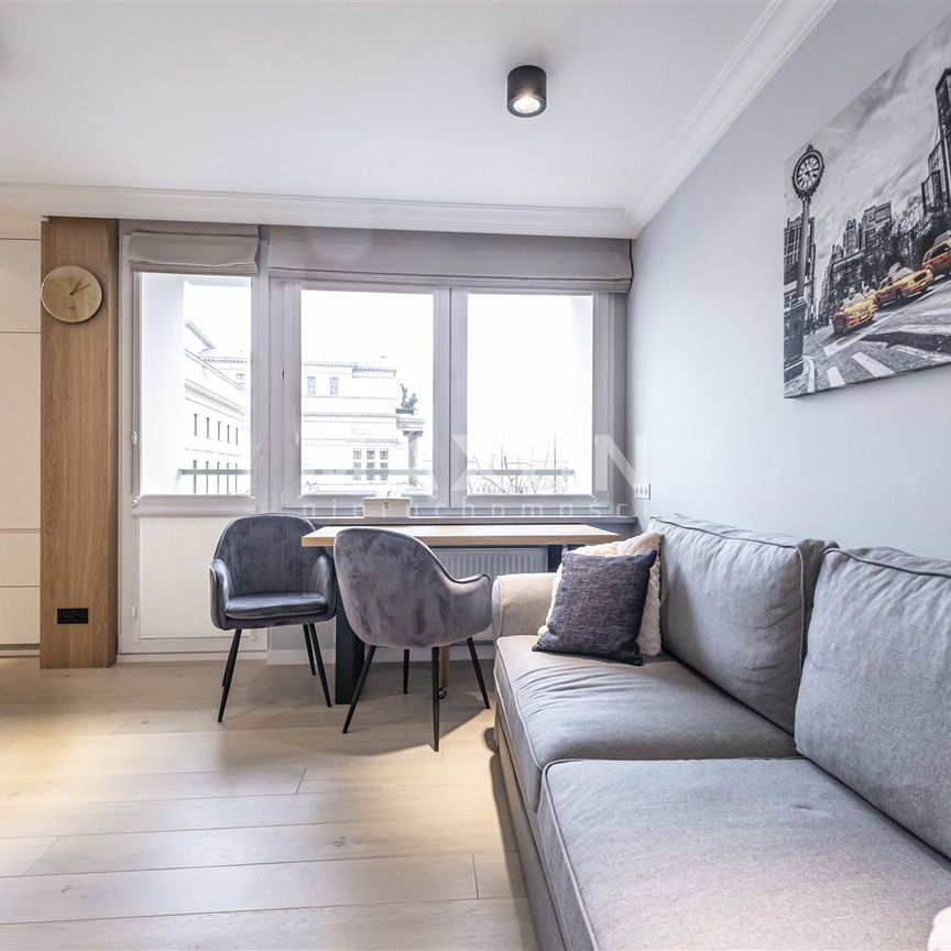 Stylowe i komfortowe mieszkanie / Teatrze Wielki - Zdjęcie 1