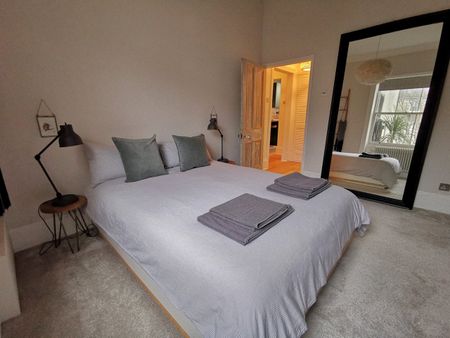 1 Bed Flat, Brunswick Place, BN3 - Photo 5