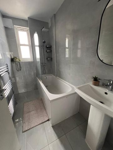 4 Bed Flat, Old Bethnal Green Road, E2 - Photo 4