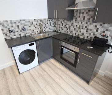 Studio to rent - Photo 3