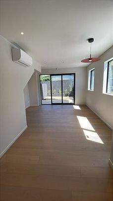 Modern 3BR Townhouse in Wesley - Photo 1