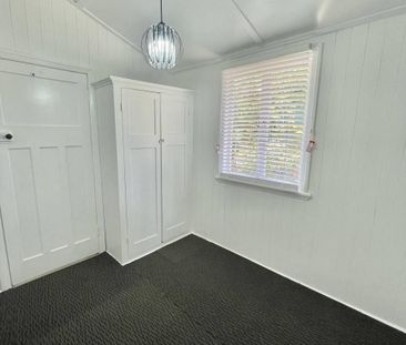 LOVELY CHARACTER HOME - Photo 4