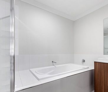 39 Mapplewell Circuit - Photo 6