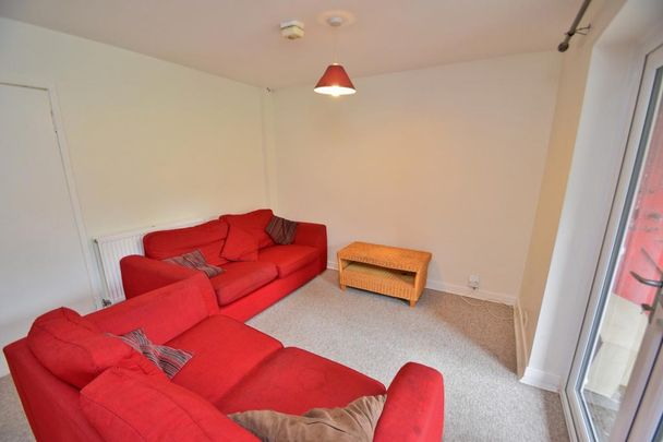 5 bedroom semi-detached house to rent - Photo 1