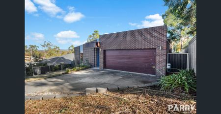 Spacious 3-Bedroom Gem in West Launceston - Photo 3