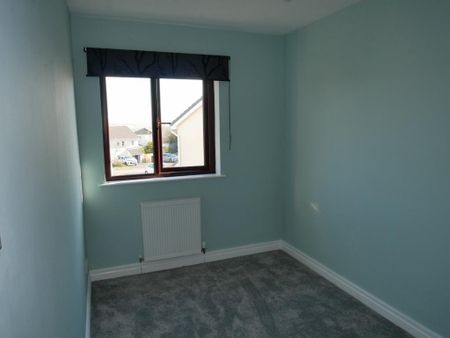 2 bedroom end of terrace house to rent - Photo 3
