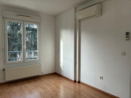 Location Appartement 2 pièces 54m² VALENCE 26000 - Photo 2