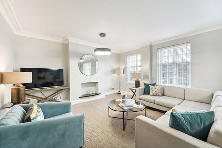 This three-bedroom apartment, located on the second floor benefits from a bright and spacious reception room with a separate, fully fitted kitchen and two bathrooms. Offered on either a furnished or unfurnished basis. EPC Rating C | Council Tax Band G - Photo 3