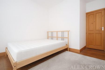 3 bedroom flat to rent - Photo 2