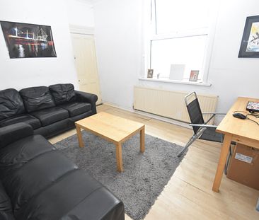 1 bed house / flat share to rent in Rawden Place, City Centre, CF11 - Photo 5