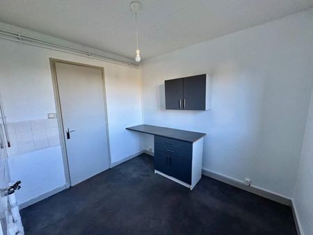 APPARTEMENT T3 A LOUER A ROANNE - EDGAR QUINET - Photo 5