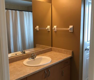 For Lease - 15 CHAPMAN Lane, Hamilton, Ontario - Photo 6