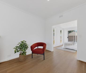 Beautifully Renovated 4 bedroom Family Home in Prime Oakleigh South - Photo 1