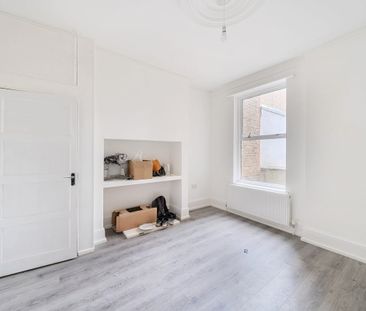 5 bedroom semi-detached house to rent - Photo 6