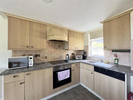 2 bedroom terraced house to rent - Photo 5