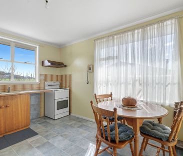 14 Westfield Street, Claremont TAS 7011 - House For Rent | Domain - Photo 2