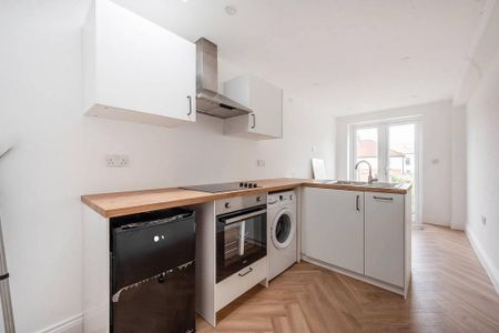 1 bedroom flat to rent - Photo 5