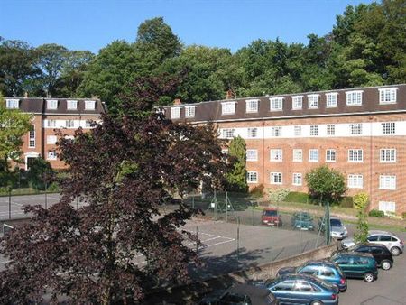 Herga Court, Harrow on the Hill - Photo 5