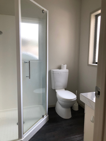 This modern two level townhouse is a very short walk to the University. - Photo 2