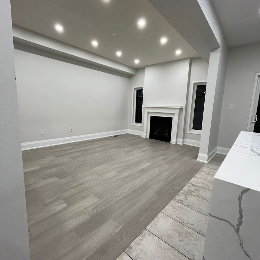 Four bedroom for rent Brampton - Photo 1