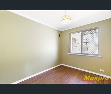 14 Parer Close, Thornlie, WA 6108 - Photo 1