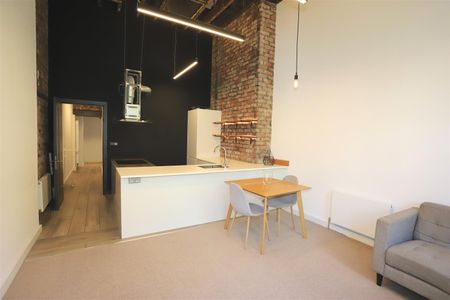 St. Anns Square, Manchester - Photo 2