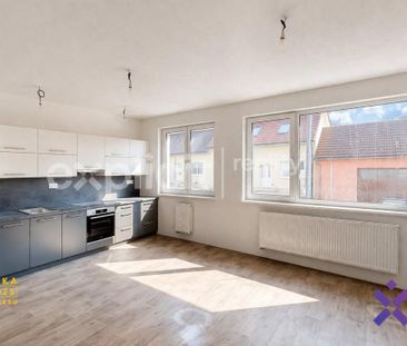 Pronájem bytu 2+kk 57 m2 - Fotografie 1