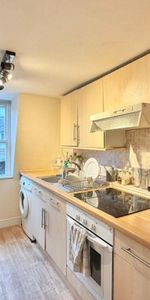 Russell Street - Photo 3