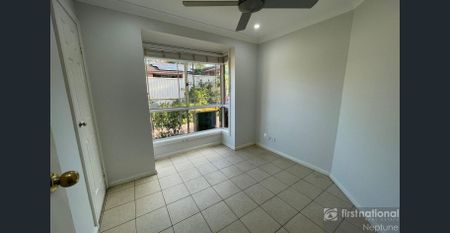 Bright & Fresh Three Bedroom Villa in Sought After Girraween School Catchment - Photo 5